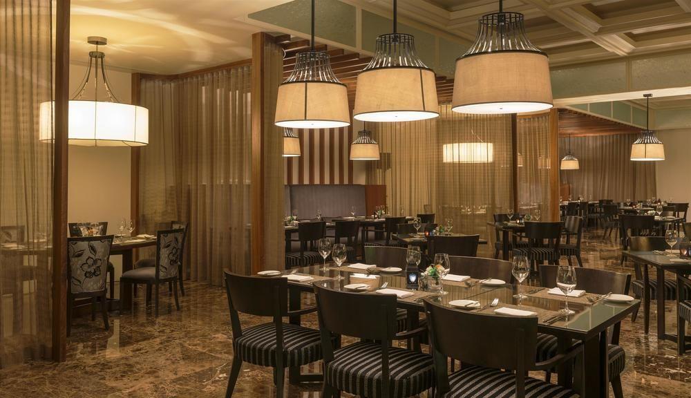 Le Meridien City Centre Bahrain Manama Exterior photo The restaurant