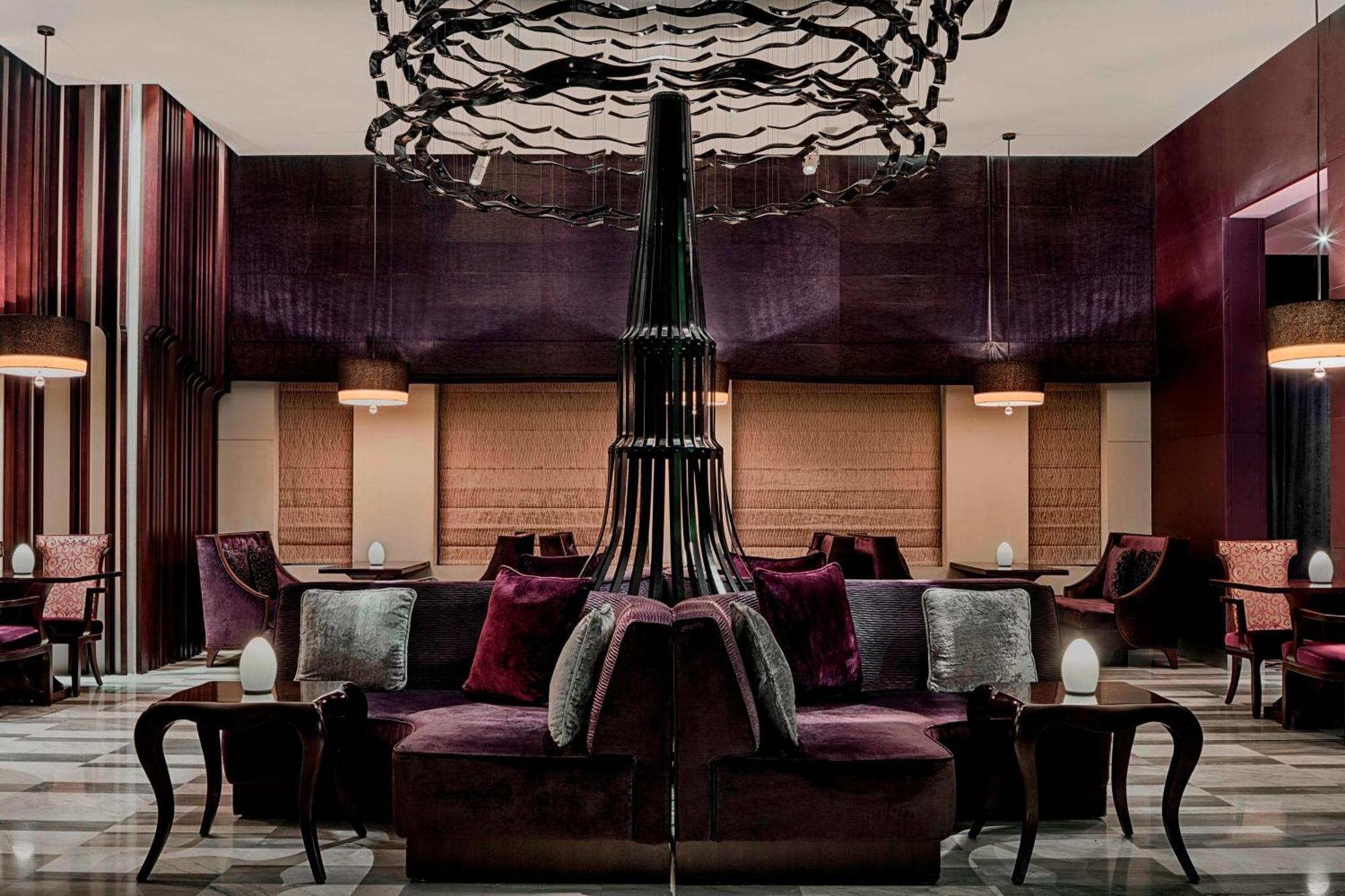 Le Meridien City Centre Bahrain Manama Exterior photo The Lounge at The St Regis Mumbai