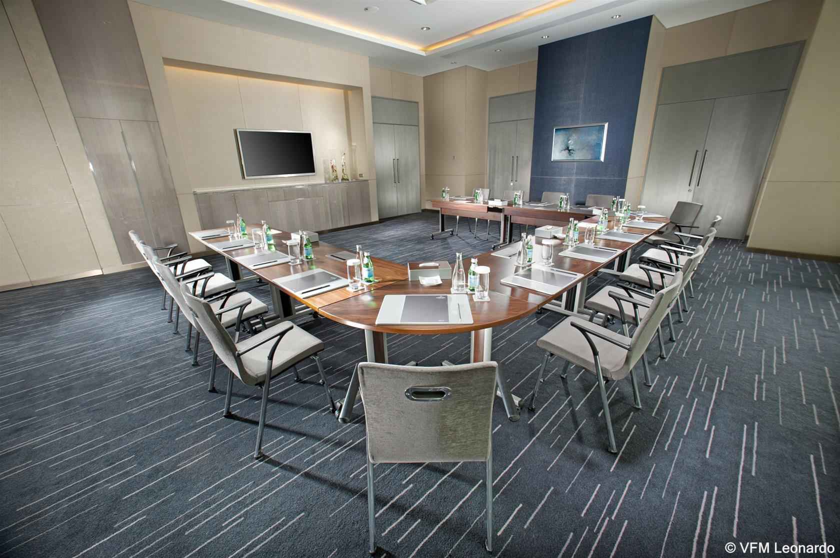 Le Meridien City Centre Bahrain Manama Exterior photo Meeting room